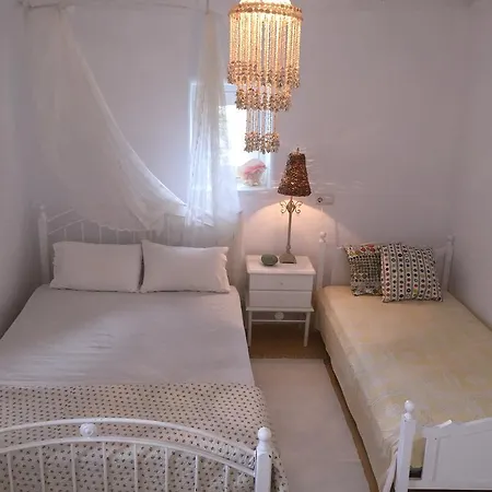 Sunny Country House בית נופש *